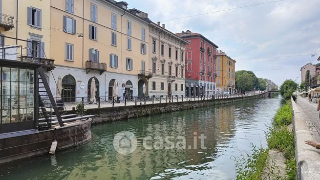 Appartamento in residenziale in Alzaia Naviglio Grande 54