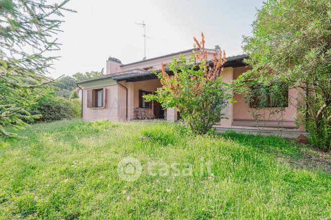 Villa in residenziale in Via Vecchia Trevigiana 20