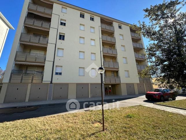 Appartamento in residenziale in Viale Italia 64