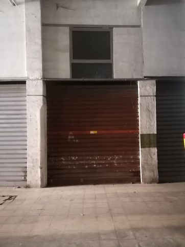 Box/posto auto in residenziale in Via Leonardo Greppi 16