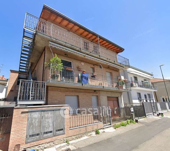 Appartamento in residenziale in Via Adamello 33