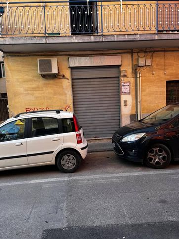 Box/posto auto in residenziale in Via Stella