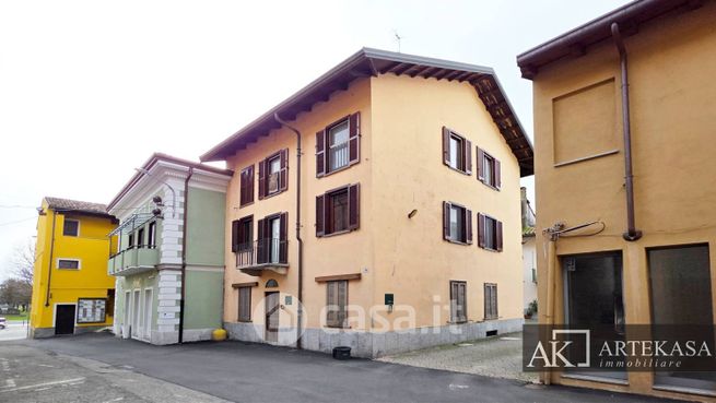 Appartamento in residenziale in Via Alessandro Manzoni 9