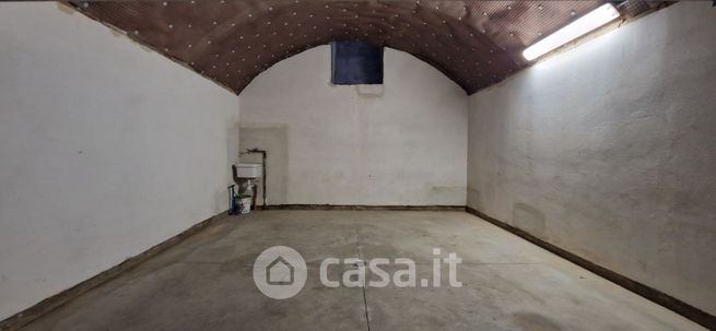 Garage/posto auto in residenziale in Via Azzo Gardino