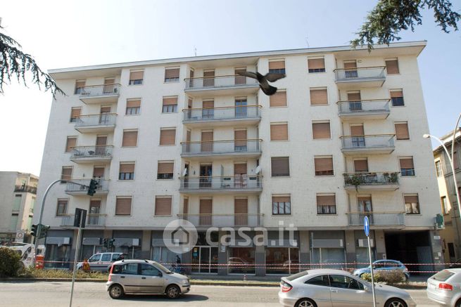 Ufficio in commerciale in Corso Alfonso Lamarmora 21