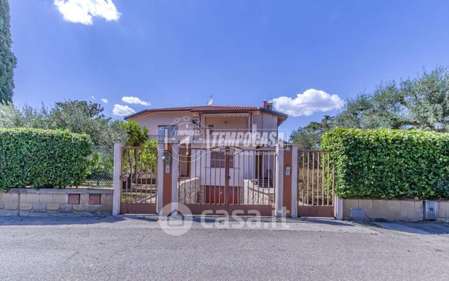 Casa indipendente in residenziale in Via del Giardino 12