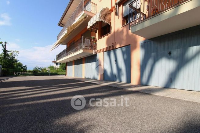 Box/posto auto in residenziale in 