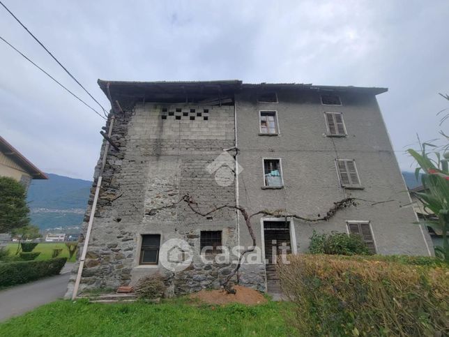 Rustico/casale in residenziale in Via Guglielmo Marconi 136