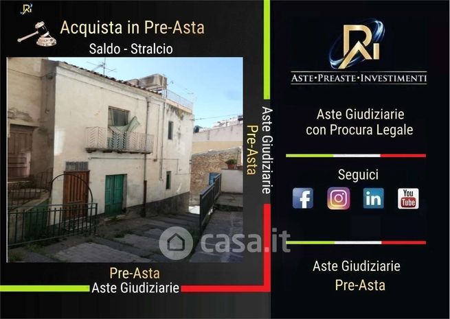 Appartamento in residenziale in Via Seneca 4-13