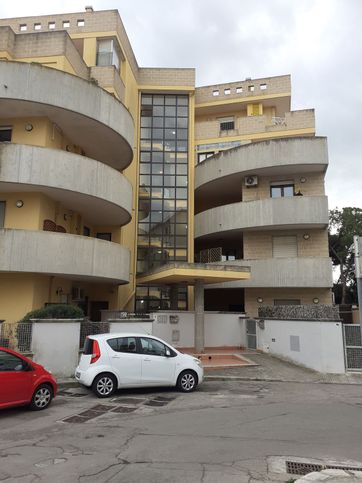 Appartamento in residenziale in Via de Blasi Dante