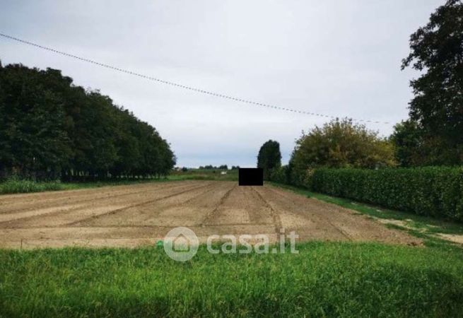 Terreno agricolo in commerciale in Via Crosara