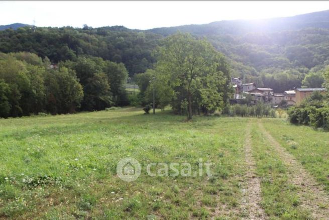 Terreno edificabile in residenziale in Via V Alpini