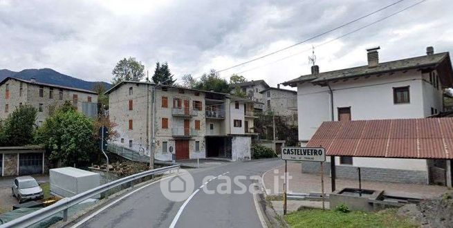 Appartamento in residenziale in Via Castelvetro 17