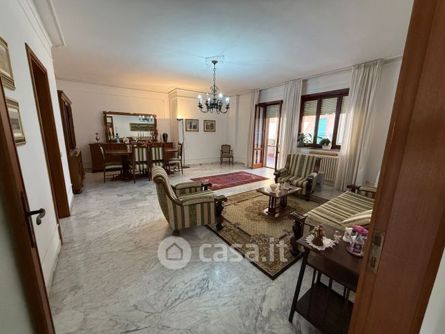 Appartamento in residenziale in Via Serafino Elmo