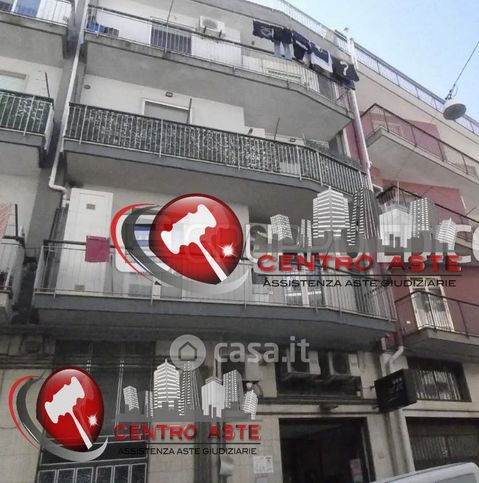 Appartamento in residenziale in Via Ugo Foscolo