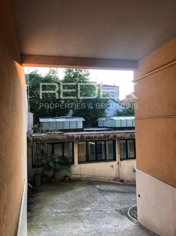 Ufficio in commerciale in Via Privata Labeone