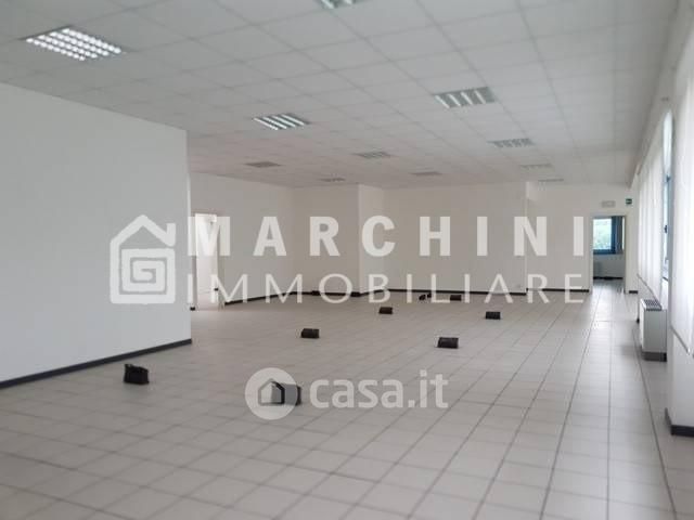 Ufficio in commerciale in Via Alfredo Catalani