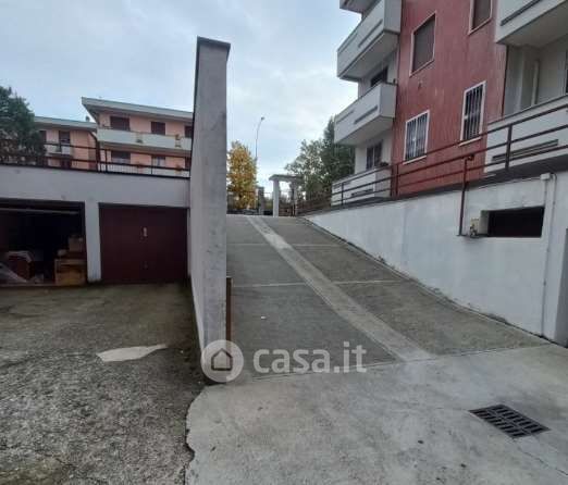 Box/posto auto in residenziale in Via Giuseppe Mazzini