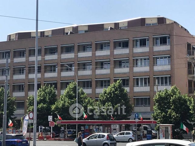 Appartamento in residenziale in Piazza Albania 35