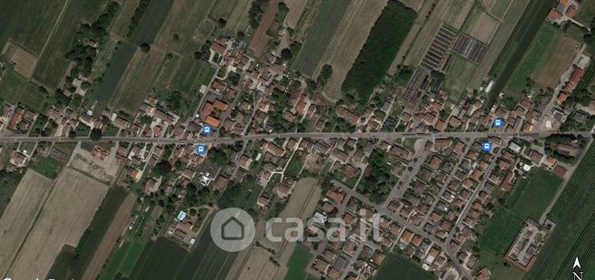 Terreno agricolo in commerciale in Via Martiri della Libertà