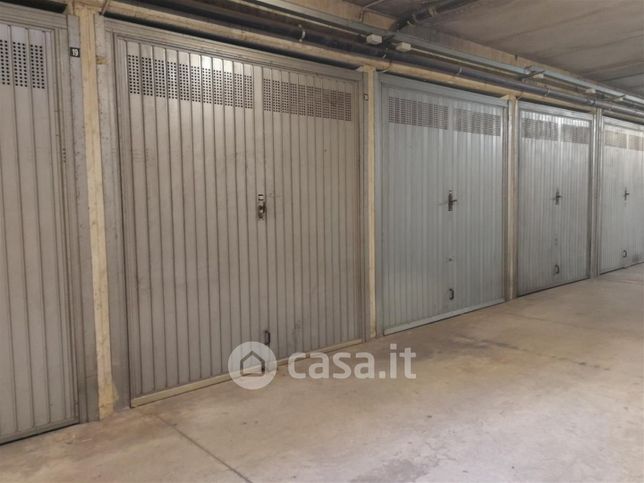 Garage/posto auto in residenziale in Via Vandalino 62 /A