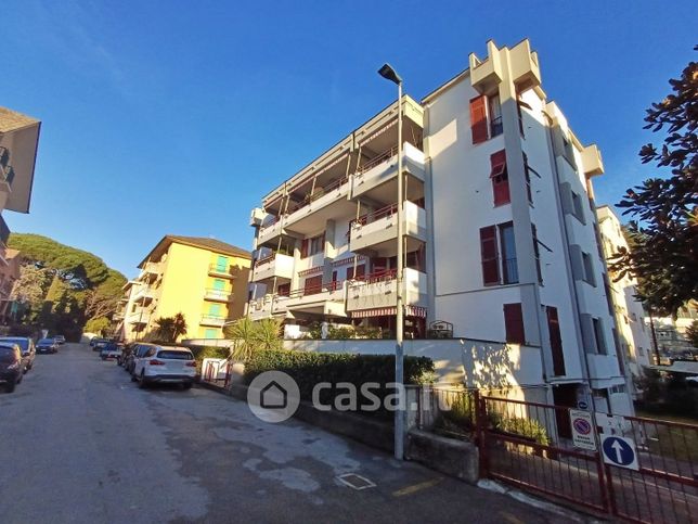 Appartamento in residenziale in Via Abruzzi 14