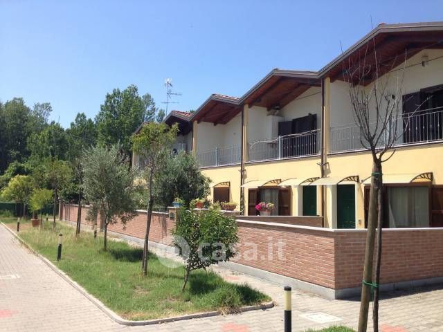 Villetta a schiera in residenziale in Via della Resistenza