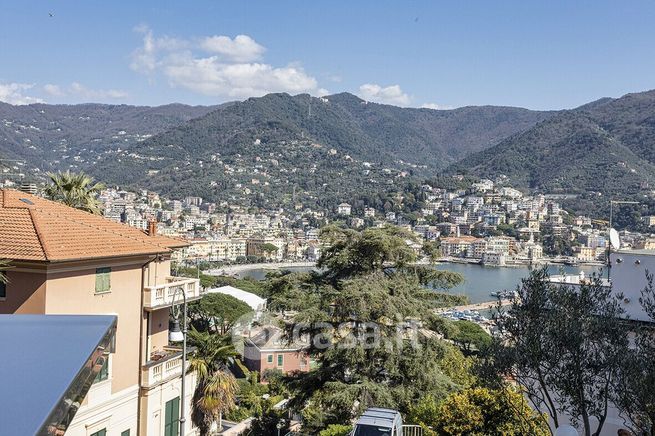 Casa indipendente in residenziale in Via Aurelia Ponente 44