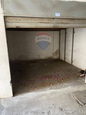 Garage/posto auto in residenziale in Via XXI Aprile 47