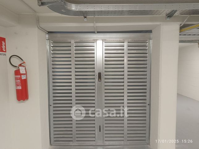 Box/posto auto in residenziale in Via Santo Garovaglio 28