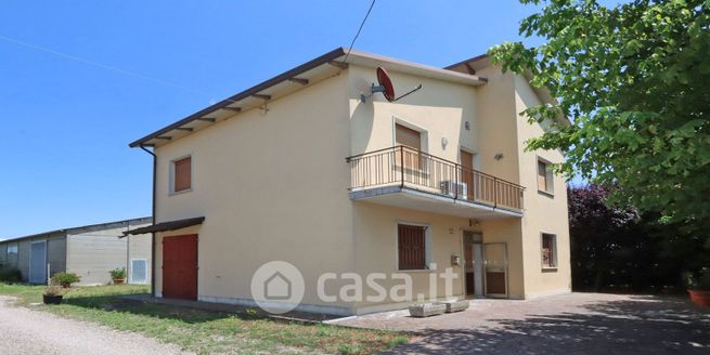 Casa indipendente in residenziale in Via Olmo 53