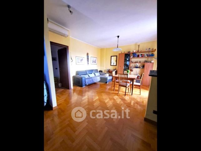 Appartamento in residenziale in Via Lomellina 18