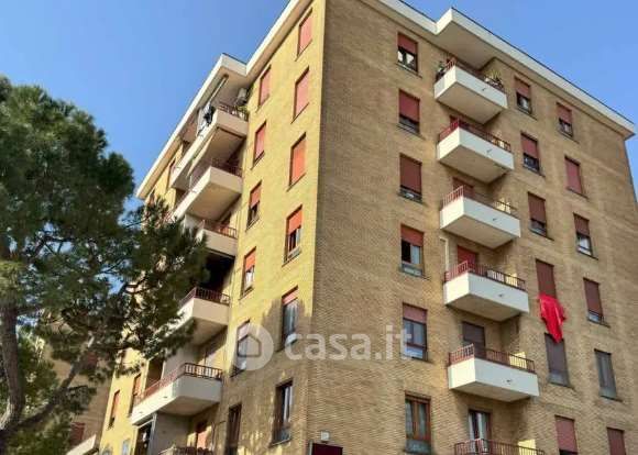 Appartamento in residenziale in Viale Lombardia 32