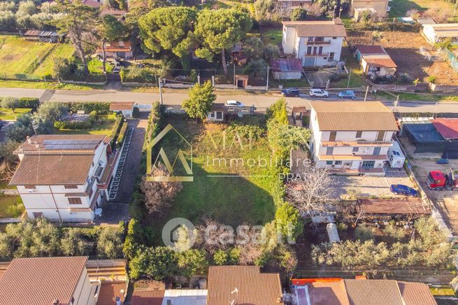Terreno edificabile in residenziale in Via Valle del Formale