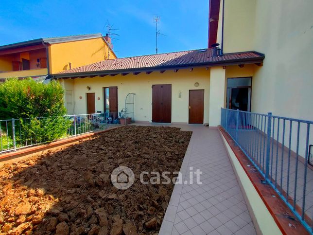 Villetta a schiera in residenziale in Via Caselle