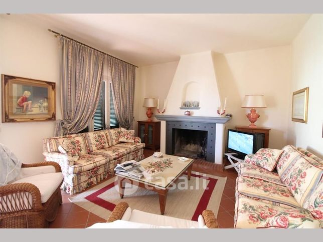Villa in residenziale in Via Roma