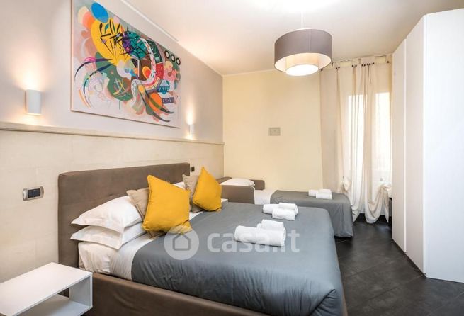 Attivitã /licenza (con o senza mura) in commerciale in Via Ostia 28