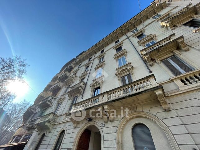 Box/posto auto in residenziale in Viale Abruzzi 81