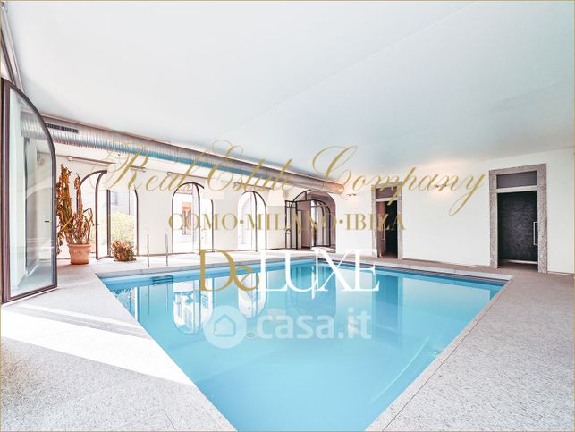 Casa indipendente in residenziale in 