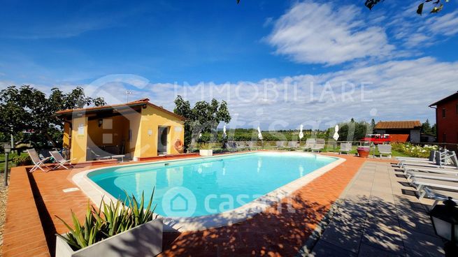 Appartamento in residenziale in Via Piandaccoli