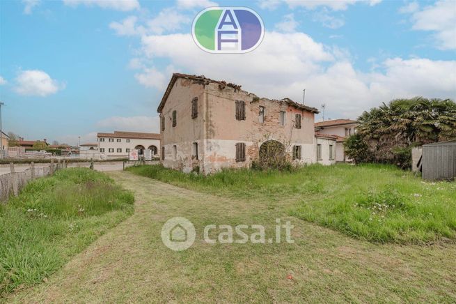Rustico/casale in residenziale in Via Sambruson 29