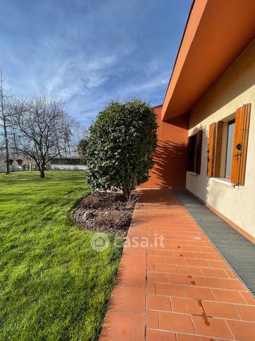 Villa in residenziale in Via Ca' Moro 2