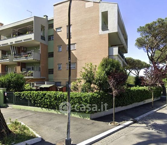 Appartamento in residenziale in Via Teognide 15