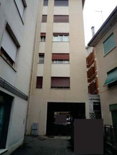 Appartamento in residenziale in Via P. Caronelli 57