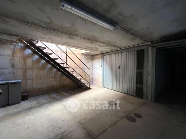 Box/posto auto in residenziale in Via San Giorgio 5