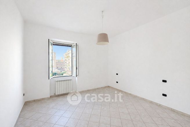 Appartamento in residenziale in Via Francesco Daniele 16