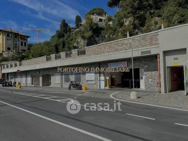 Garage/posto auto in residenziale in Via Milite Ignoto 30