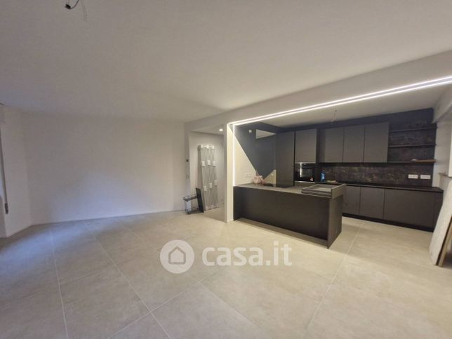 Appartamento in residenziale in Contra' della Fascina 10