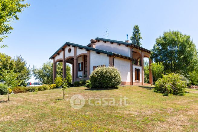 Villa in residenziale in Via Tassarola
