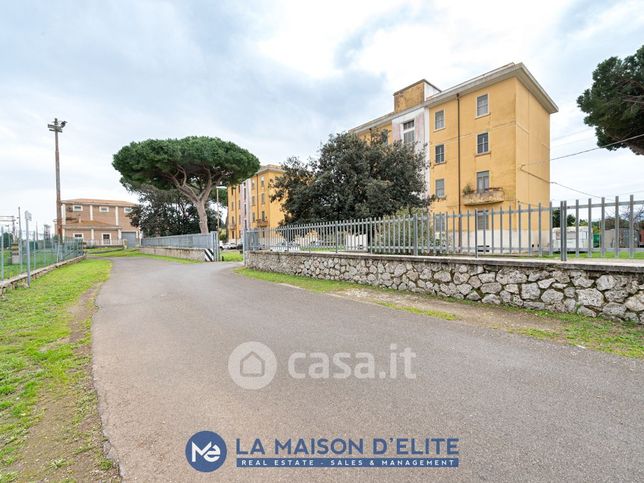 Appartamento in residenziale in Via Aurelia Antica